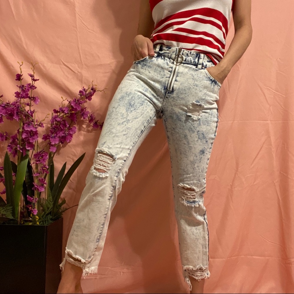 Fashion Nova Distressed Mom Jeans